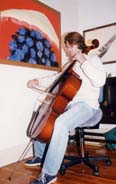 Cellist using a Bambach Saddle Seat